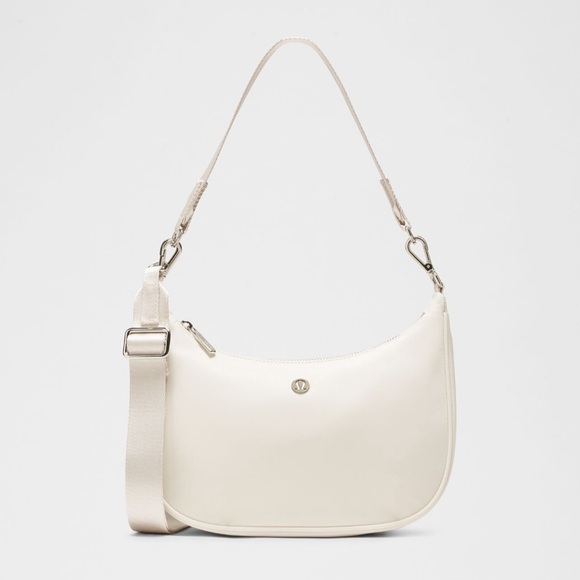 NWT Lululemon City Essentials Small Shoulder Bag 3L Ivory - Picture 1 of 6